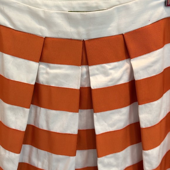 ELIZABETH MCKAY SKIRT. BRAND NEW WITH TAGS. SIZE 4 - Picture 3 of 5